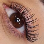 خدمات تخصصی اکستنشن مژه صدف رحیمی