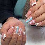 خدمات تخصصی کاشت و طراحى ناخن دان