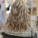 سالن آرایش و زیبایی رویا