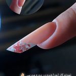 مرکز تخصصی کاشت ناخن گلچین حیاتی