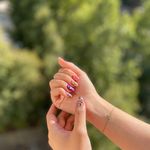 خدمات تخصصی ناخن آتوسا