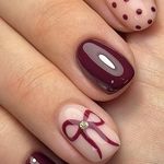 آموزش و خدمات تخصصی ناخن و مژه الی