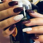 مرکز تخصصی خدمات کاشت ناخن مهشید رستگاری