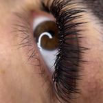 اموزش و ارائه خدمات اکستنشن مژه و لیفت مژه و ابرو