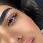 آکادمی مژه و سالن زیبایی زهرا برزگر