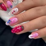 خدمات تخصصی کاشت ناخن مبینا