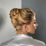سالن زیبایی منا بیوتی لانژ