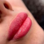 آرایشگاه زنانه و آکادمی تخصصی منیر راد