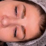 اکستنشن و لیفت مژه مَری استایلشر