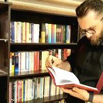 وحید دانشگری وکیل پایه یک دادگستری