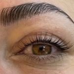 خدمات تخصصی مژه و ابرو سمیه شیرازی