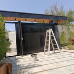 نقاش نقاشی ساختمان.  خدمات با