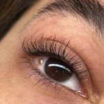 خدمات تخصصی اکستنشن مژه انصاری