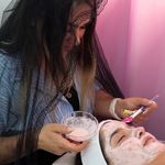 کلینیک تخصصی مژه موقت سارا