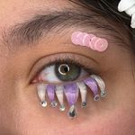 اموزش و خدمات تخصصی مژه