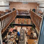 رستوران عمارت آزادوار ( عمارت شامی سابق)
