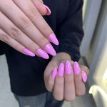 خدمات واموزش ناخن نرگس کریمی