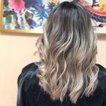 متخصص رنگ و لايت و كراتين پرستو امامي