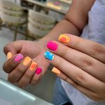 کاشت ناخن و مژه درخشش آرشیدا