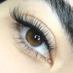 اکستنشن و لیفت مژه مَری استایلشر