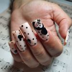 مرکز تخصصی کاشت ناخن سحر احمدی