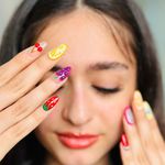 مرکز تخصصی کاشت ناخن و مژه لونا