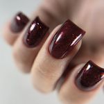 اموزش و خدمات کاشت ناخن