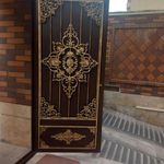 نقاشی ساختمان و کاغذ دیواری