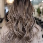 سالن زیبایی نازنین