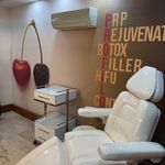 کلینیک‌ زیبایی روژانودرم