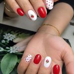 خدمات تخصصی ناخن یاس