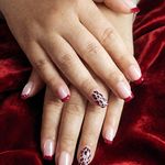 استودیو کاشت ناخن H&H