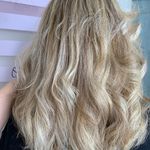 سالن زیبایی رز سرخ