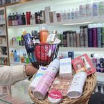 لوازم آرایشی شبنم