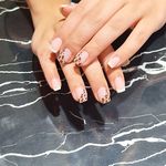 خدمات تخصصی کاشت ناخن نوژان