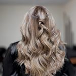 سالن زیبایی و خدمات ناخن پرنیان (انقلاب)