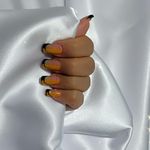 کاشت ناخن و ترمیم ناخن رویا