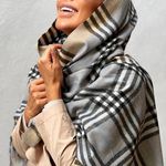 شال و روسری گلک