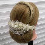 آموزش و خدمات شنیون و میکاپ