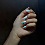 سالن کاشت ناخن هستی