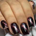 سالن کاشت ناخن هستی