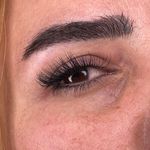 خدمات مژه شیوا