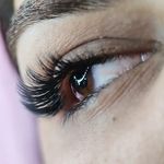 مژه کار غلامیان