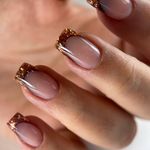 اپیلاسیون فوق حرفه ای ومرکز ناخن و ماساژ و پدیکور