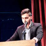 مجری صحنه و گوینده بیرگانی