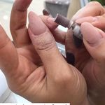 آموزش تخصصی کاشت ناخن نازنین