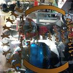 تعمیر ماشین و موتور و اسکوتر وفروش انواع  قطعات