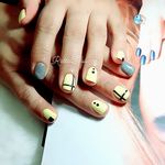 سالن کاشت ناخن رستا(دارای مدرک فنی حرفه ای وبین المللی)