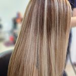 سالن آرایش و زیبایی رویا