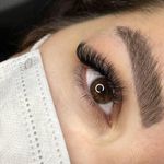 خدمات کاشت ناخن و اکستنشن مژه نفس